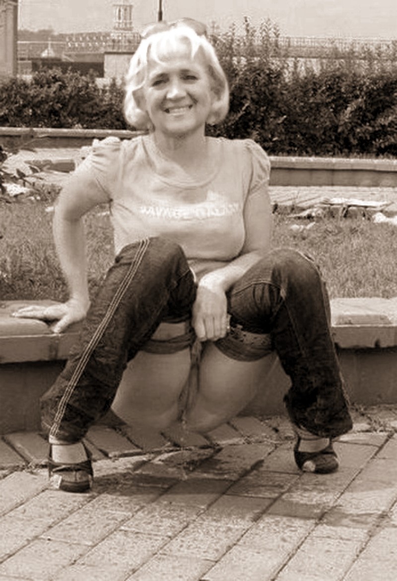 In old Serbia the girls piss anywhere.