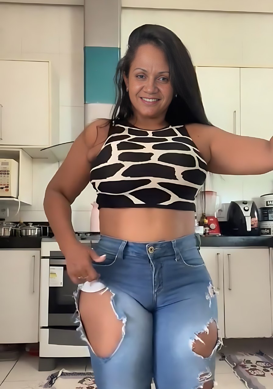 HELOÍSA cameltoe