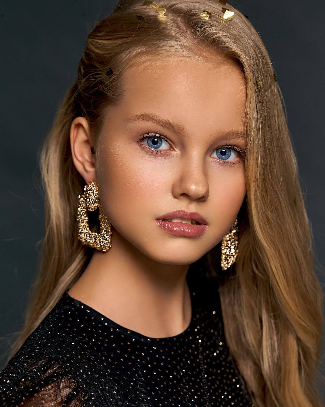 Love those blue eyes