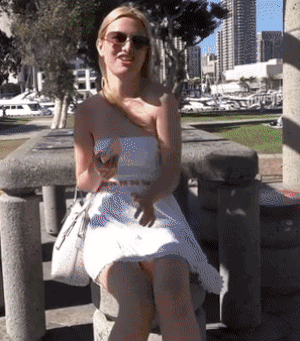 upskirt