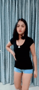 bitch dancing throwing her ass with camel toe