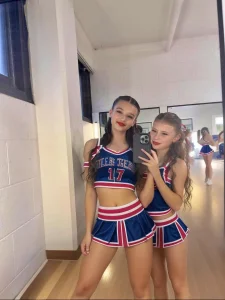 Sexy cheerleaders