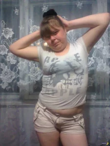 Bbw nn girl with cameltoe