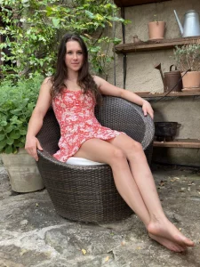 She just loves being fucked in the fucking chair on her back porch.