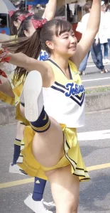 I love cheerleaders