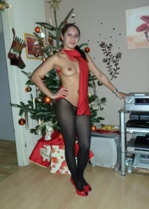 Philippina Girl at Chrstmas but stll working as Prostitute in Germany