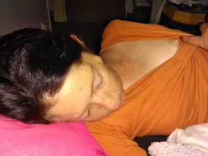 Mein Sohn macht Fotos von mir wenn ich schlafe