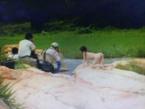 豐乳美人孫迪野外裸体藝術，使男攝影師瞬間勃起